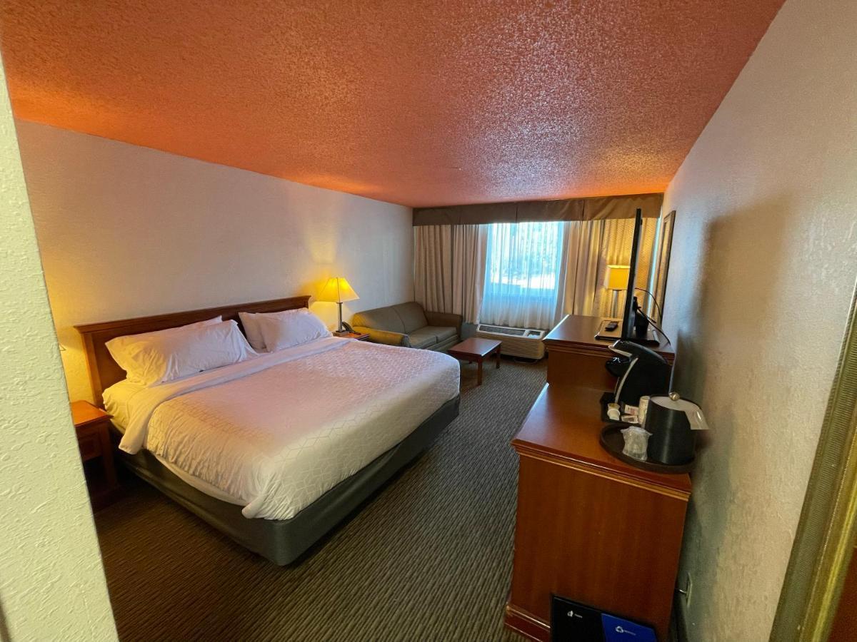 Cortina Inn 拉特兰 外观 照片